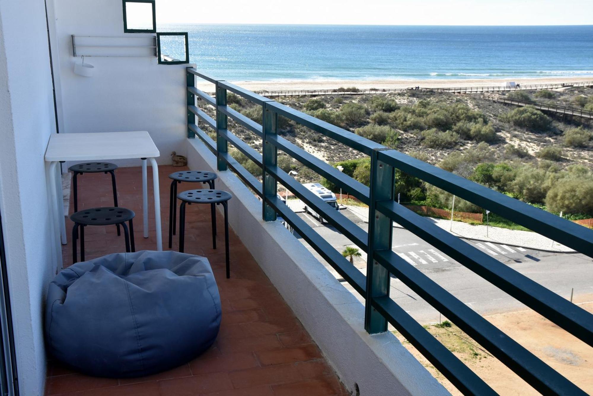 Beach House Монте-Гордо Экстерьер фото