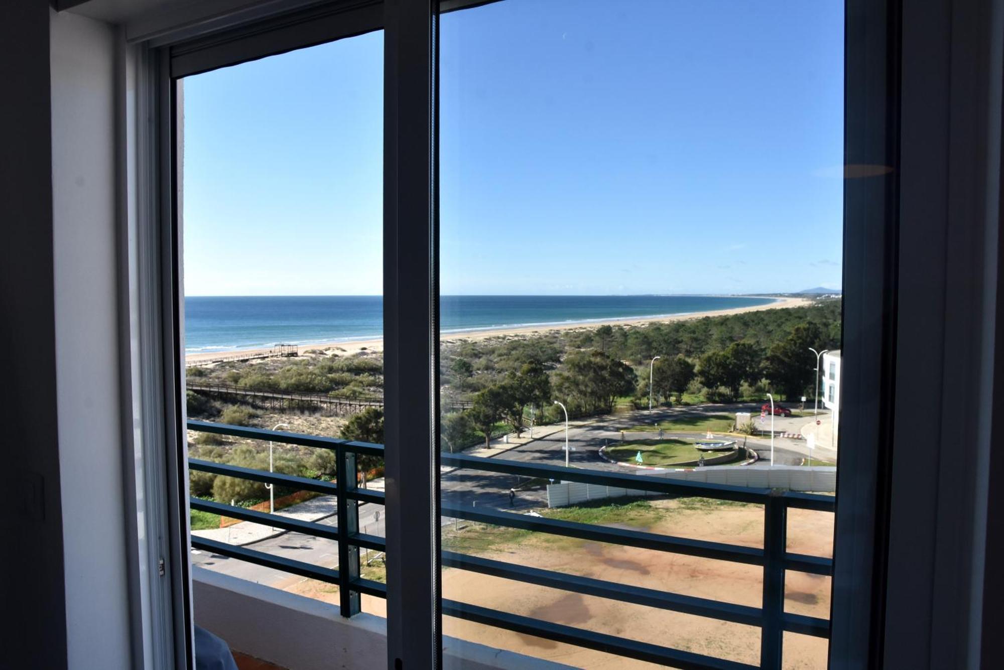 Beach House Монте-Гордо Экстерьер фото