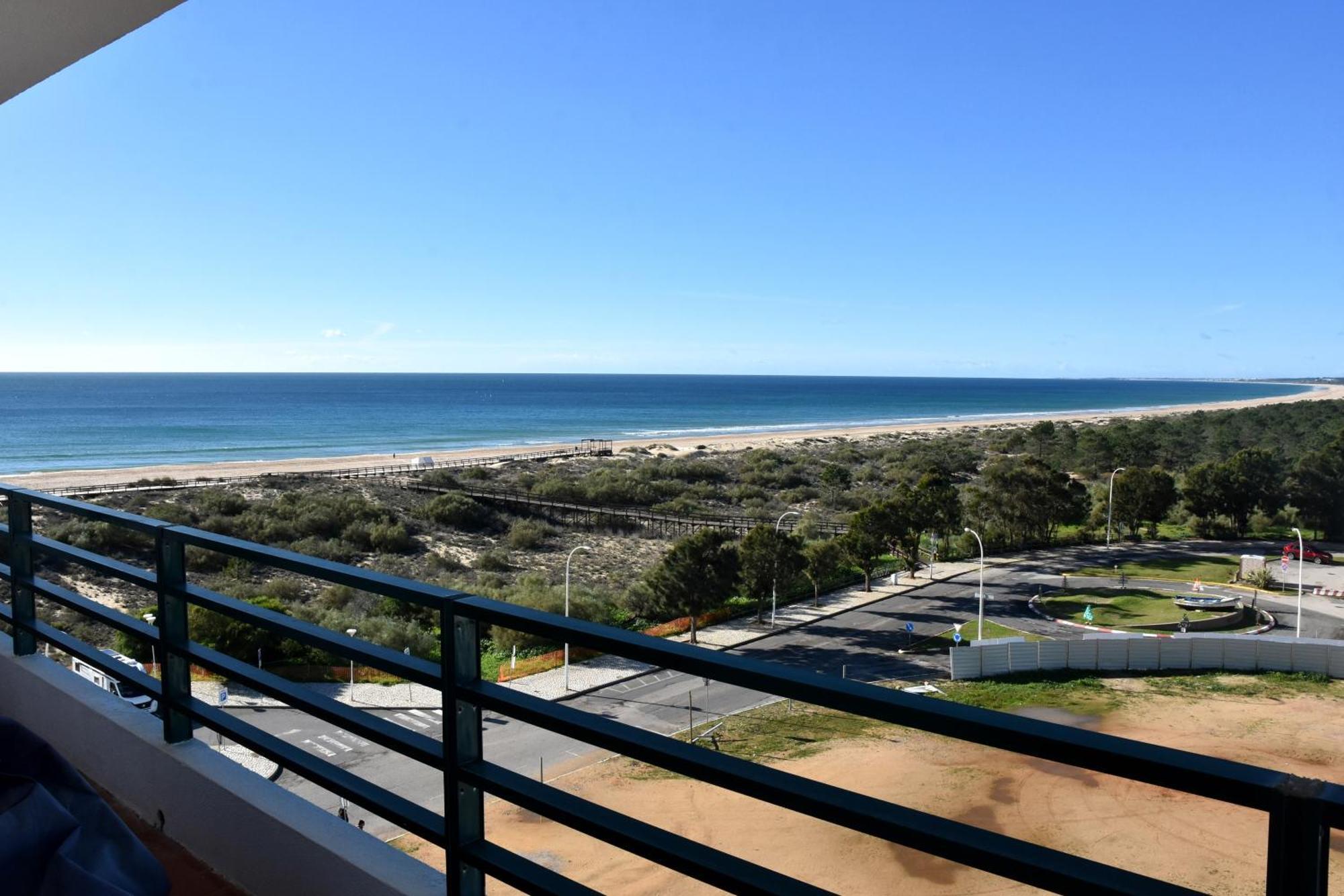 Beach House Монте-Гордо Экстерьер фото